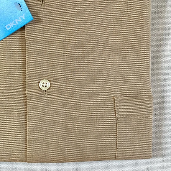 DKNY / THE UPTOWN SHIRT, 100% COTTON MENS LONG SLEEVE SHIRT SIZE L 16 32-33 TAN - Picture 6 of 8
